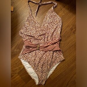 One piece leopard bathing suit XL